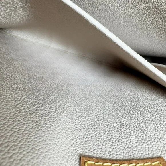 LOUIS VUITTON Brown Monogram Tote Bag - Picture 12 of 15